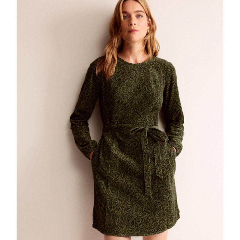 Boden Green Corduroy Dress With POCKETS!